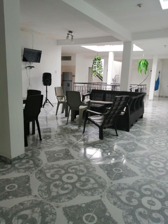 Helena Hostel กาลี ภายนอก รูปภาพ